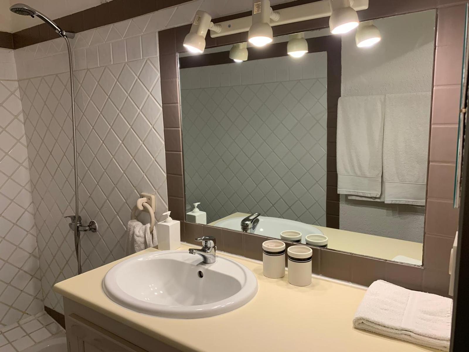 مبيت وإفطار كارْبُنْترا Bastide Sainte Agnes المظهر الخارجي الصورة